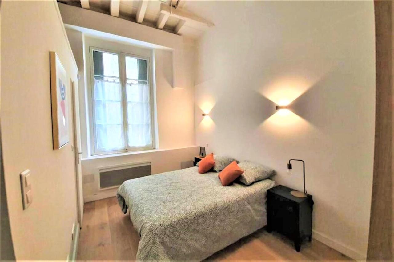 Appartement A Deux Pas De La Place Du Forum Arles Exterior foto