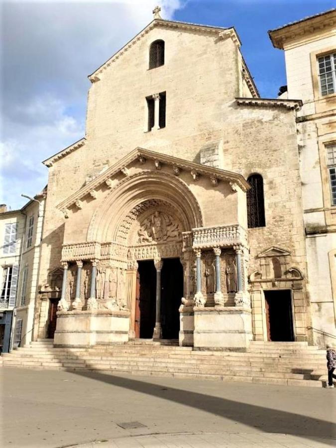 Appartement A Deux Pas De La Place Du Forum Arles Exterior foto